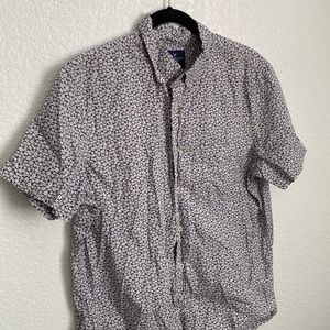 American Eagle Lightweight Button Up